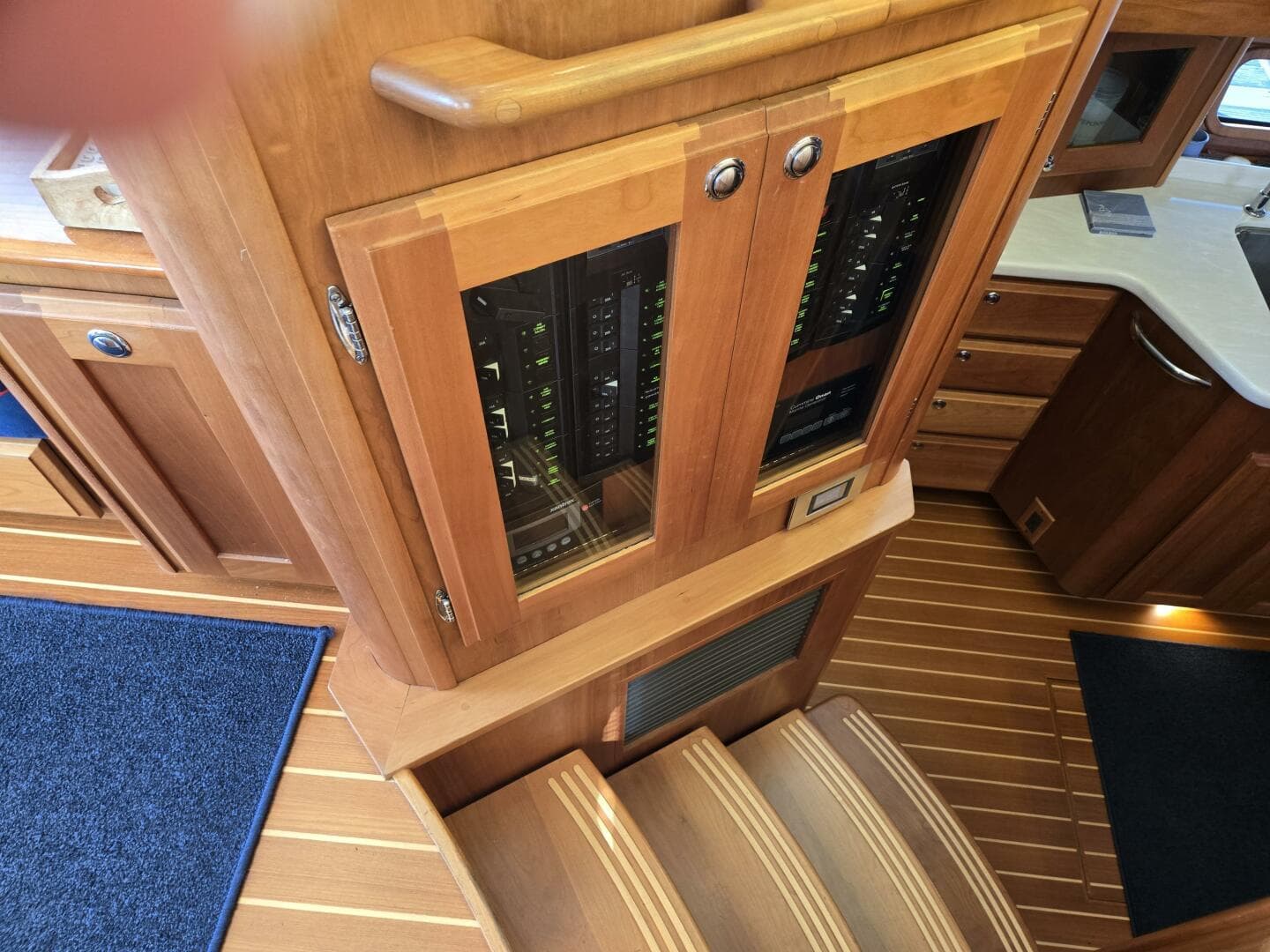 2017 Sabre 48 Flybridge — photo 48