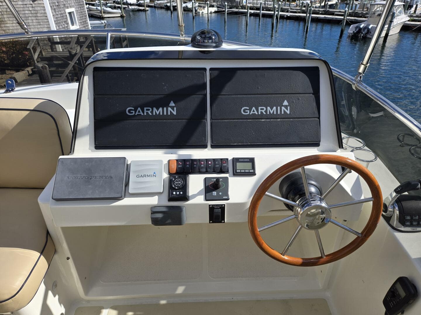 2017 Sabre 48 Flybridge — photo 14