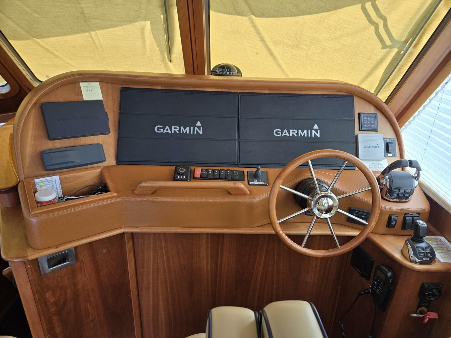 2017 Sabre 48 Flybridge — photo 36