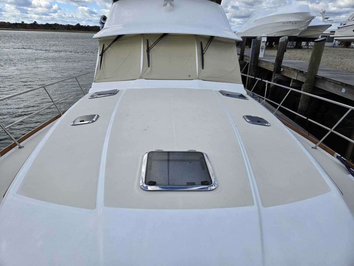 2017 Sabre 48 Flybridge — photo 10