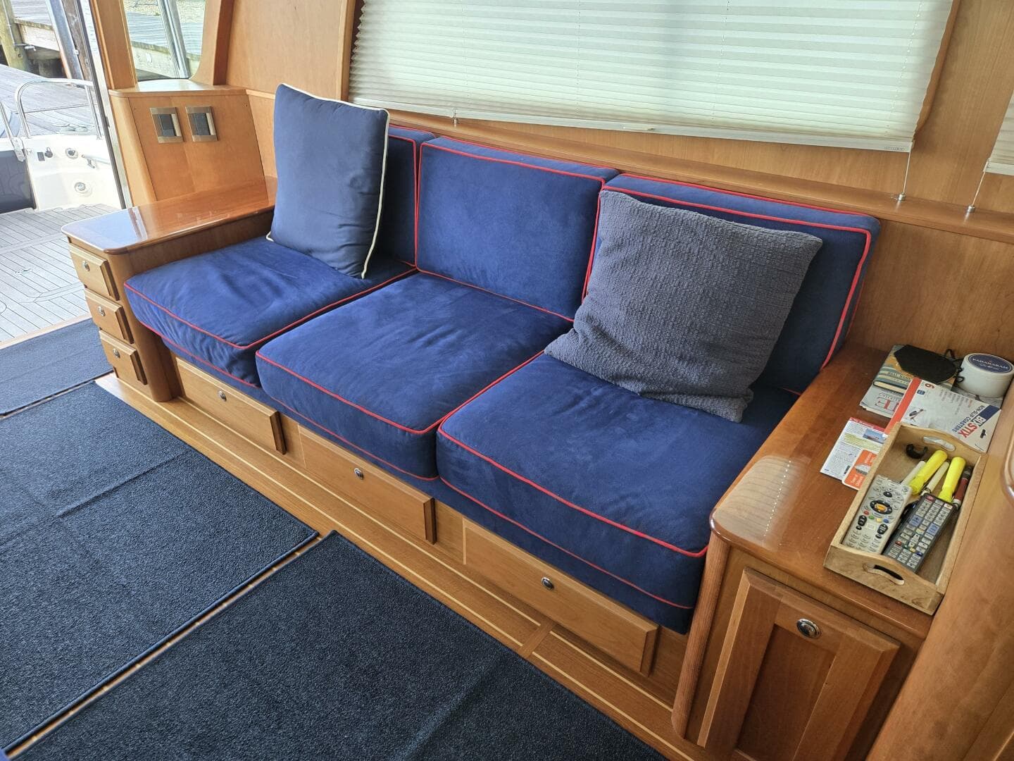 2017 Sabre 48 Flybridge — photo 33