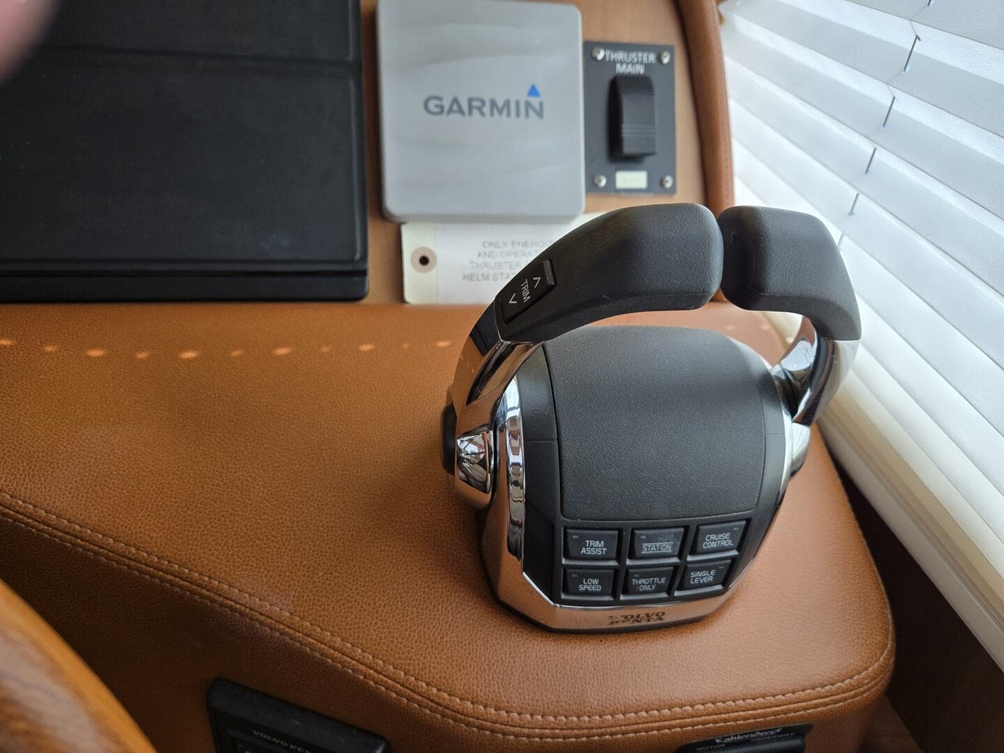 2017 Sabre 48 Flybridge — photo 39