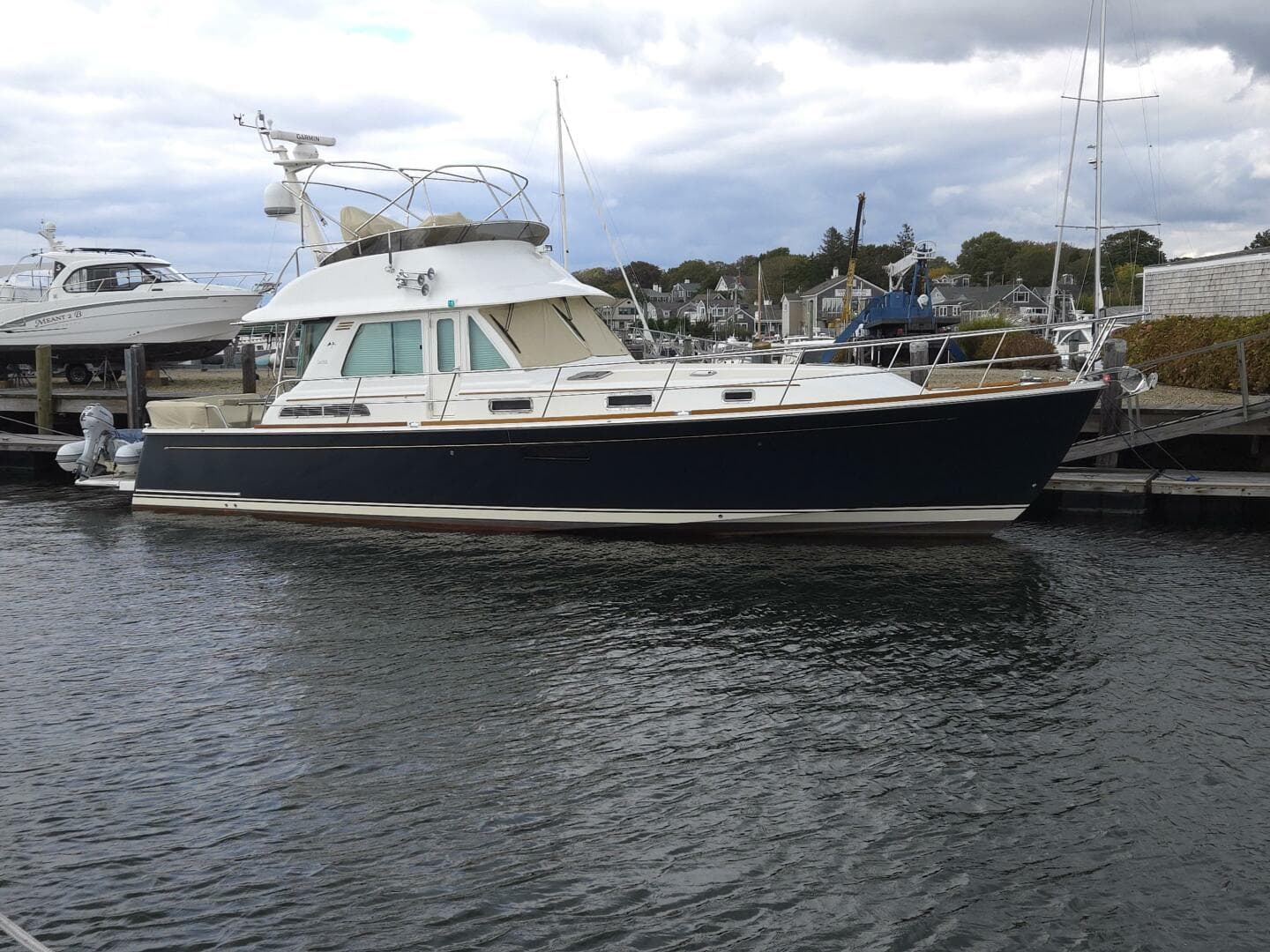 2017 Sabre 48 Flybridge — photo 2