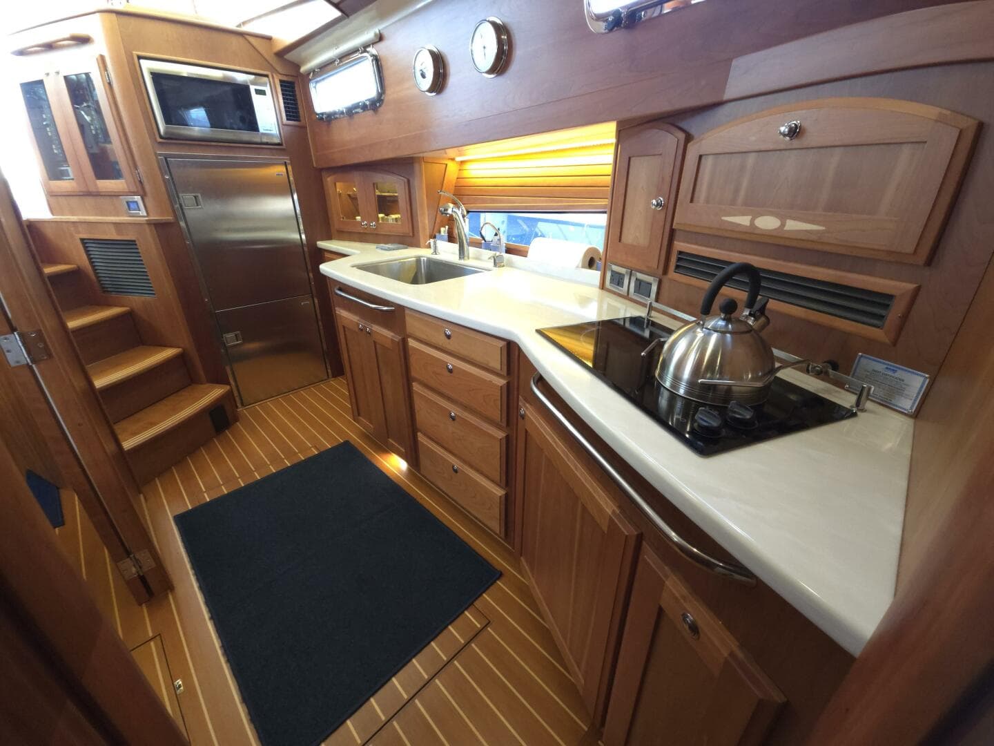 2017 Sabre 48 Flybridge — photo 51