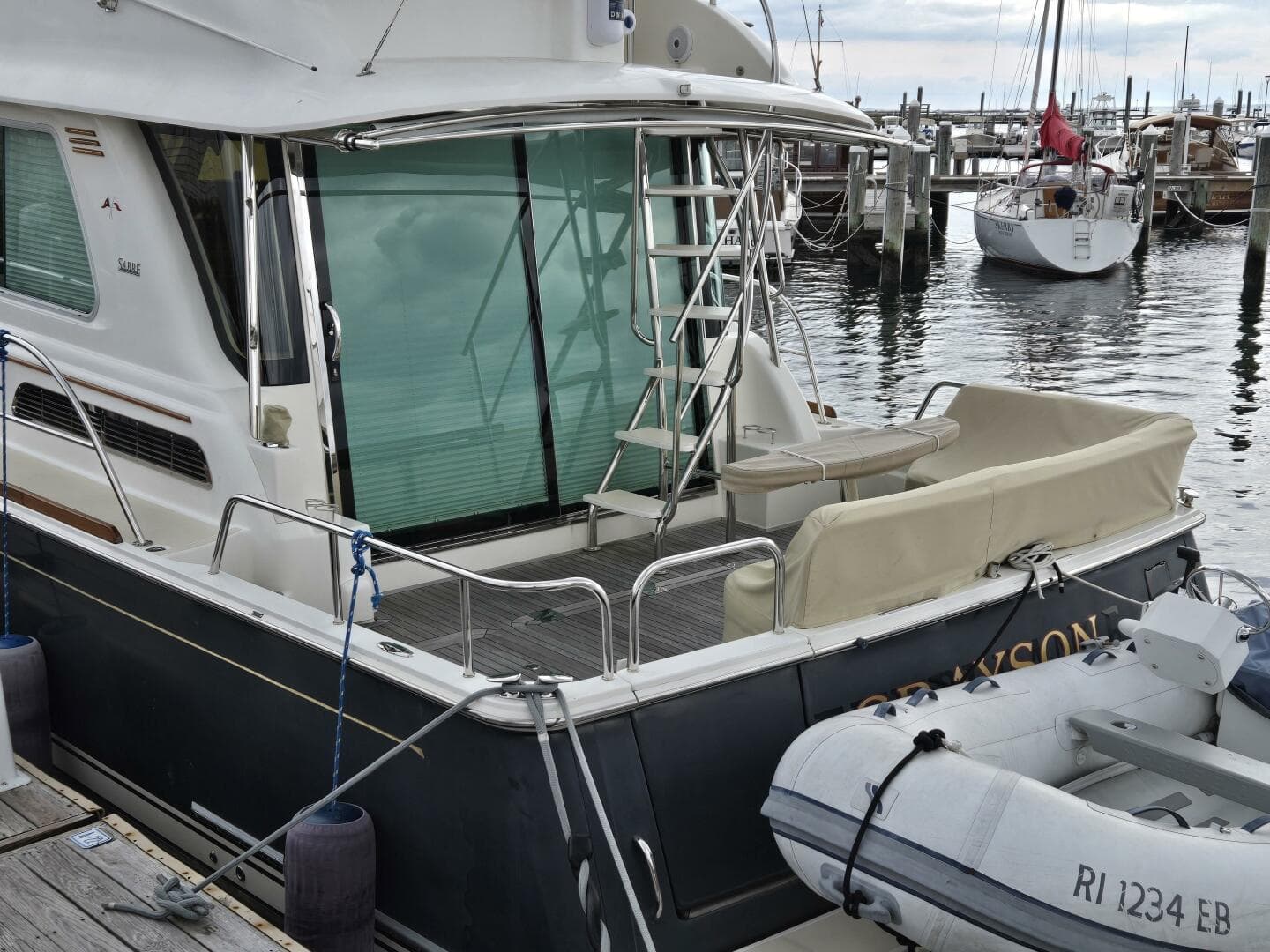 2017 Sabre 48 Flybridge — photo 5