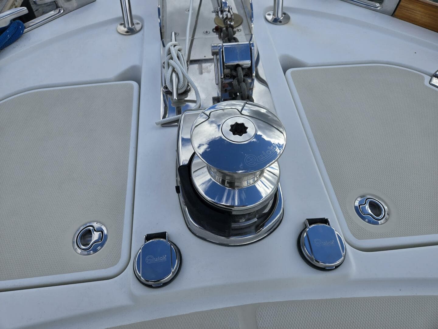 2017 Sabre 48 Flybridge — photo 11