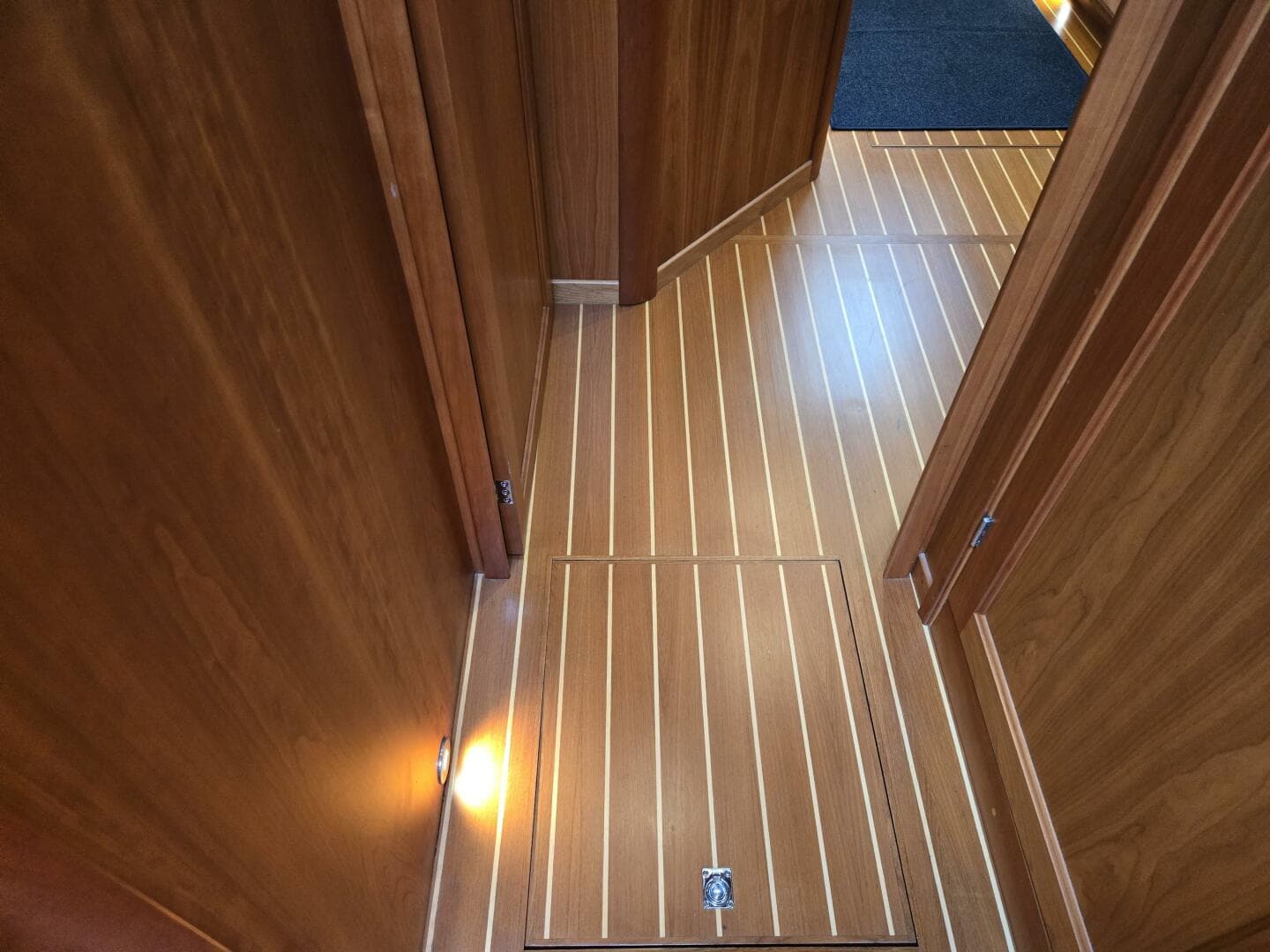 2017 Sabre 48 Flybridge — photo 71