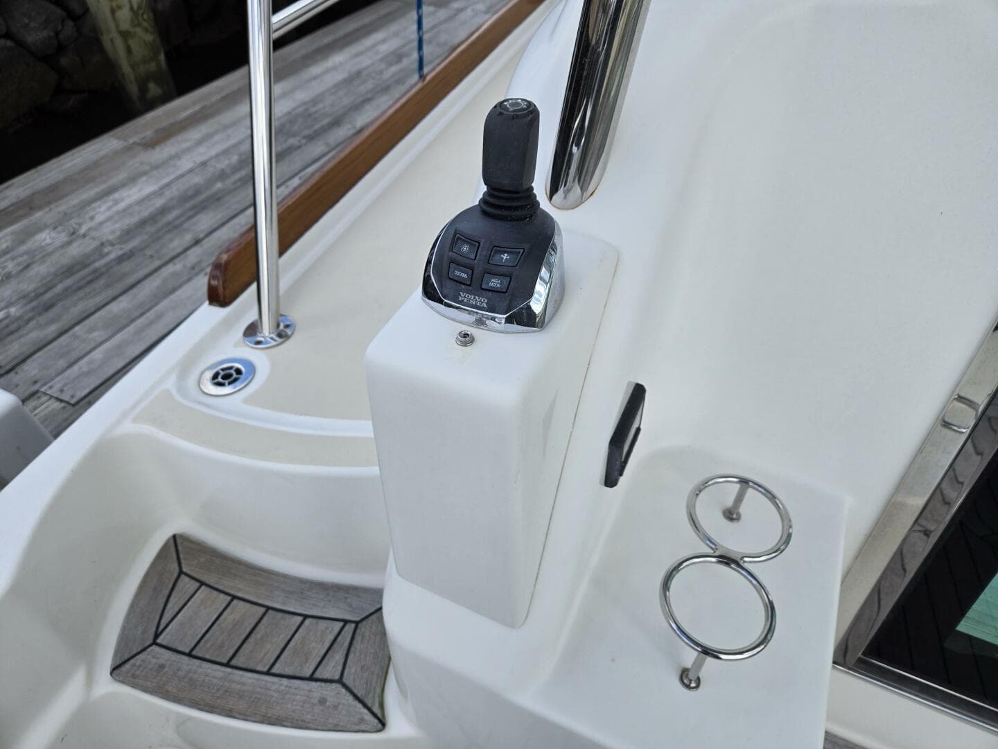 2017 Sabre 48 Flybridge — photo 23