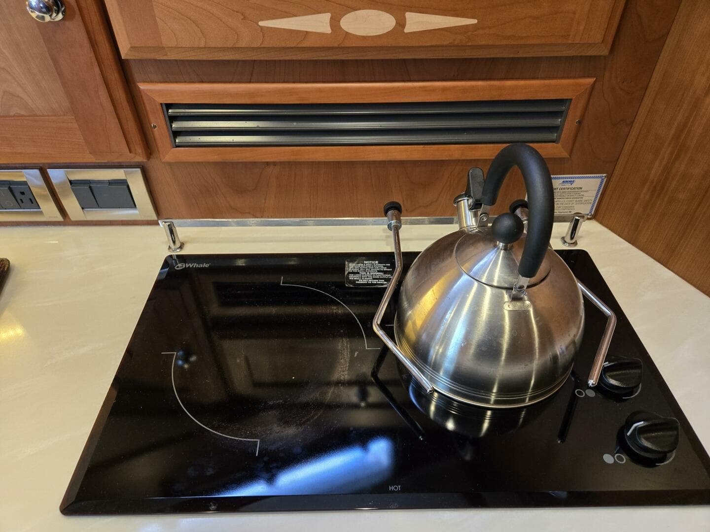 2017 Sabre 48 Flybridge — photo 58