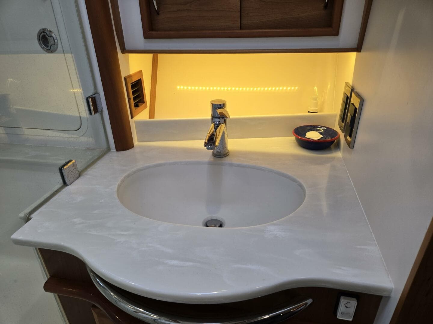 2017 Sabre 48 Flybridge — photo 66