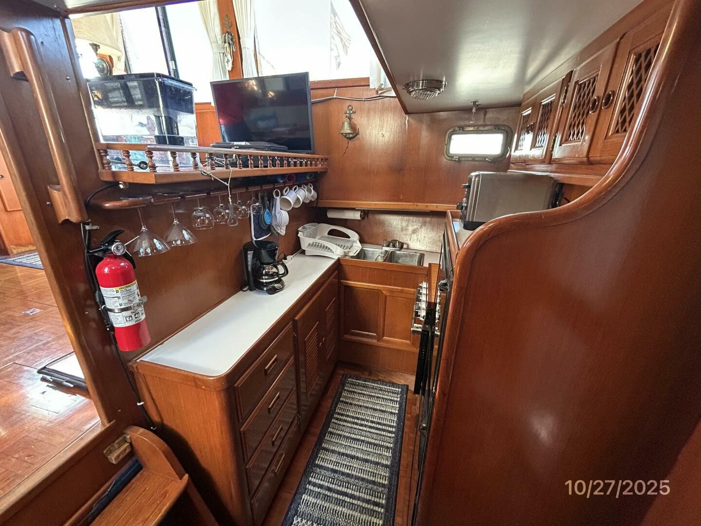 1989 Marine Trader 38 Double Cabin — photo 45