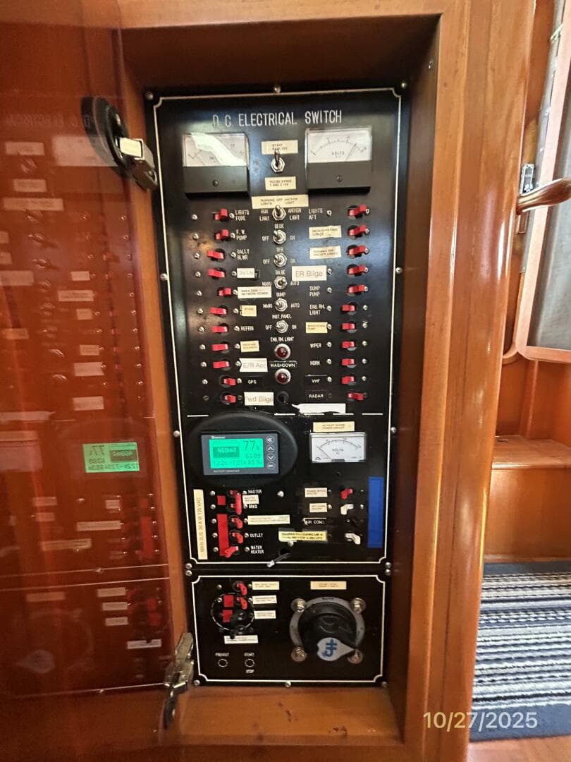 1989 Marine Trader 38 Double Cabin — photo 66