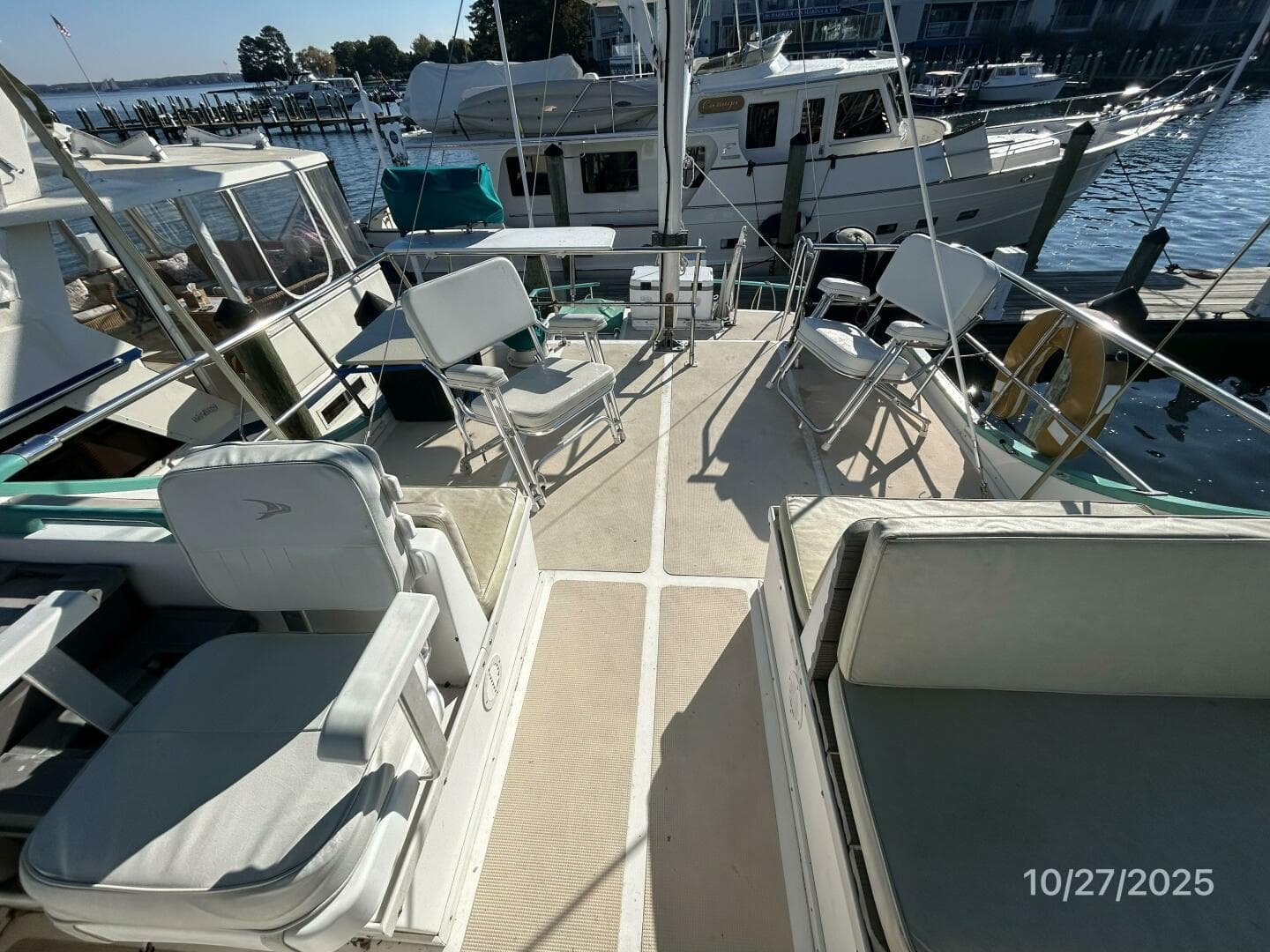 1989 Marine Trader 38 Double Cabin — photo 17