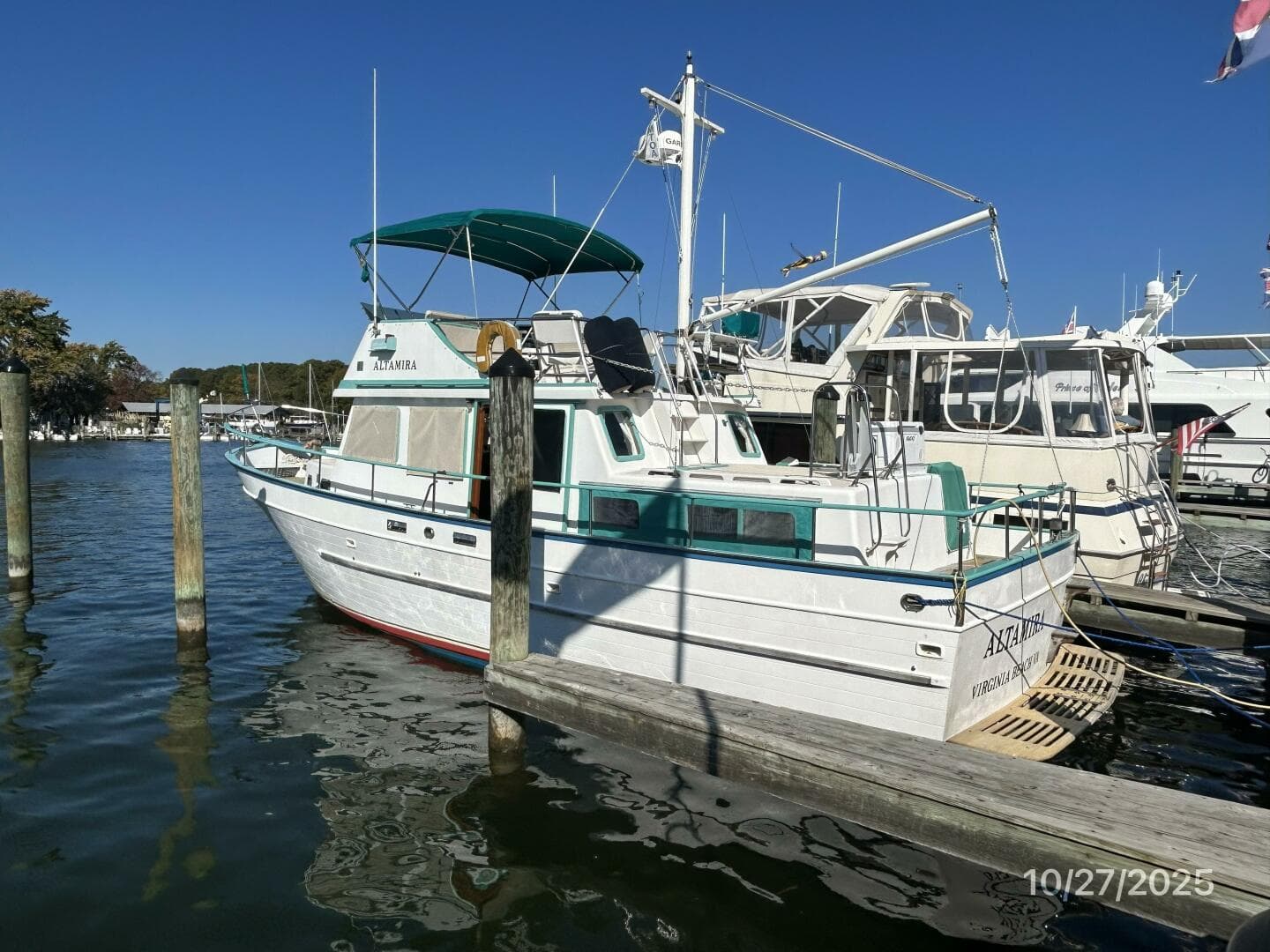 1989 Marine Trader 38 Double Cabin — photo 4