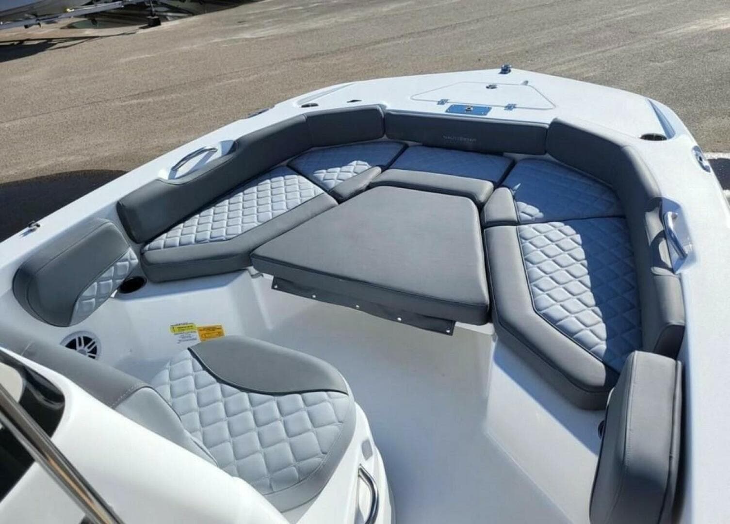 2025 Nauticstar 191 Hybrid — photo 8