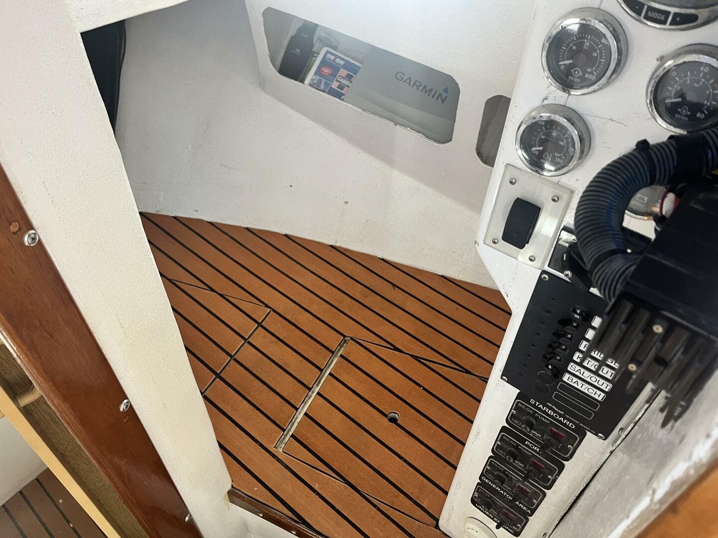 2008 Custom Glenn Young 32 Lafitte Skiff — photo 29