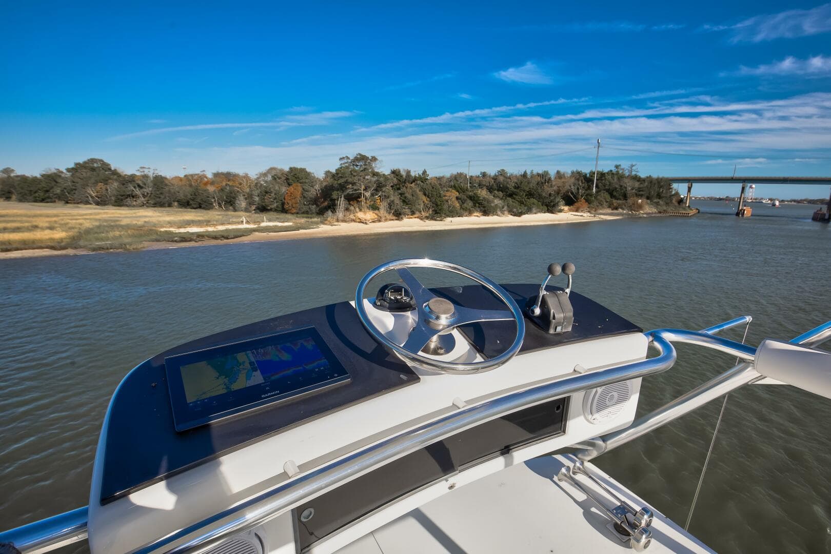 1998 Viking 58 Convertible — photo 22