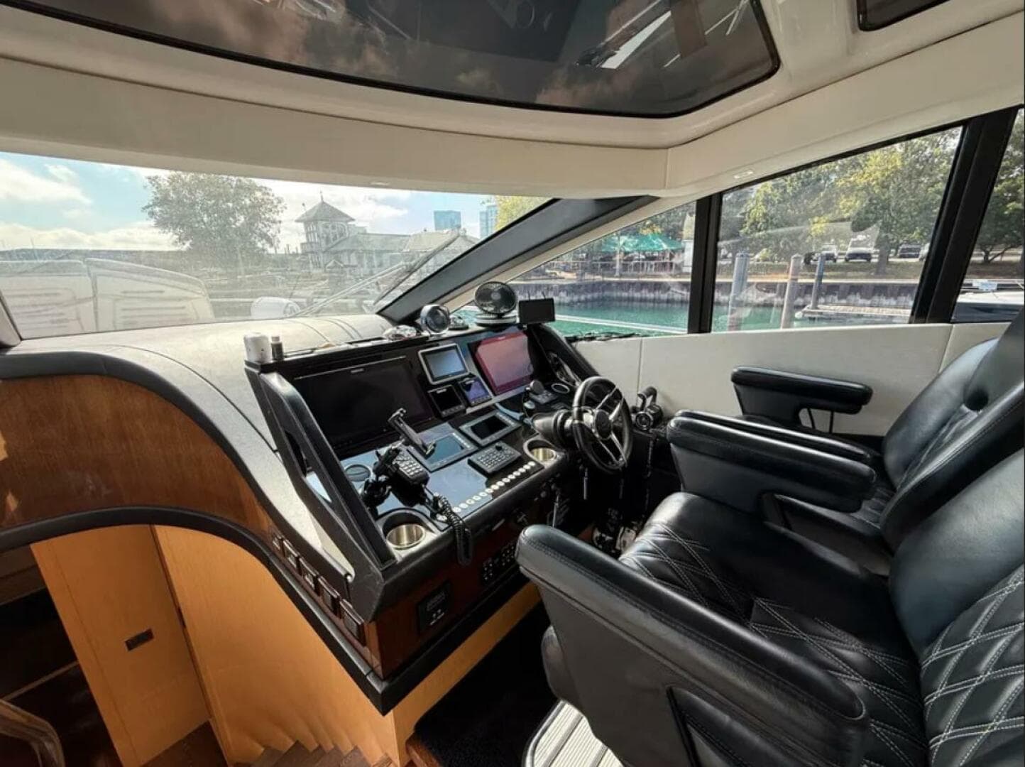 2017 Sunseeker Predator 68 — photo 6