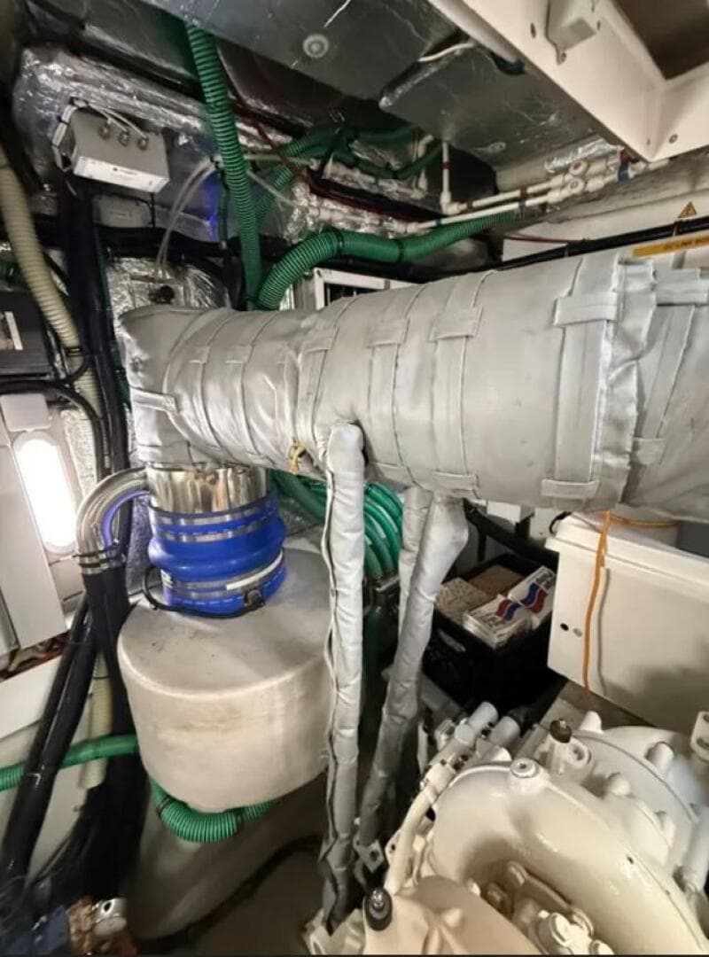 2017 Sunseeker Predator 68 — photo 38