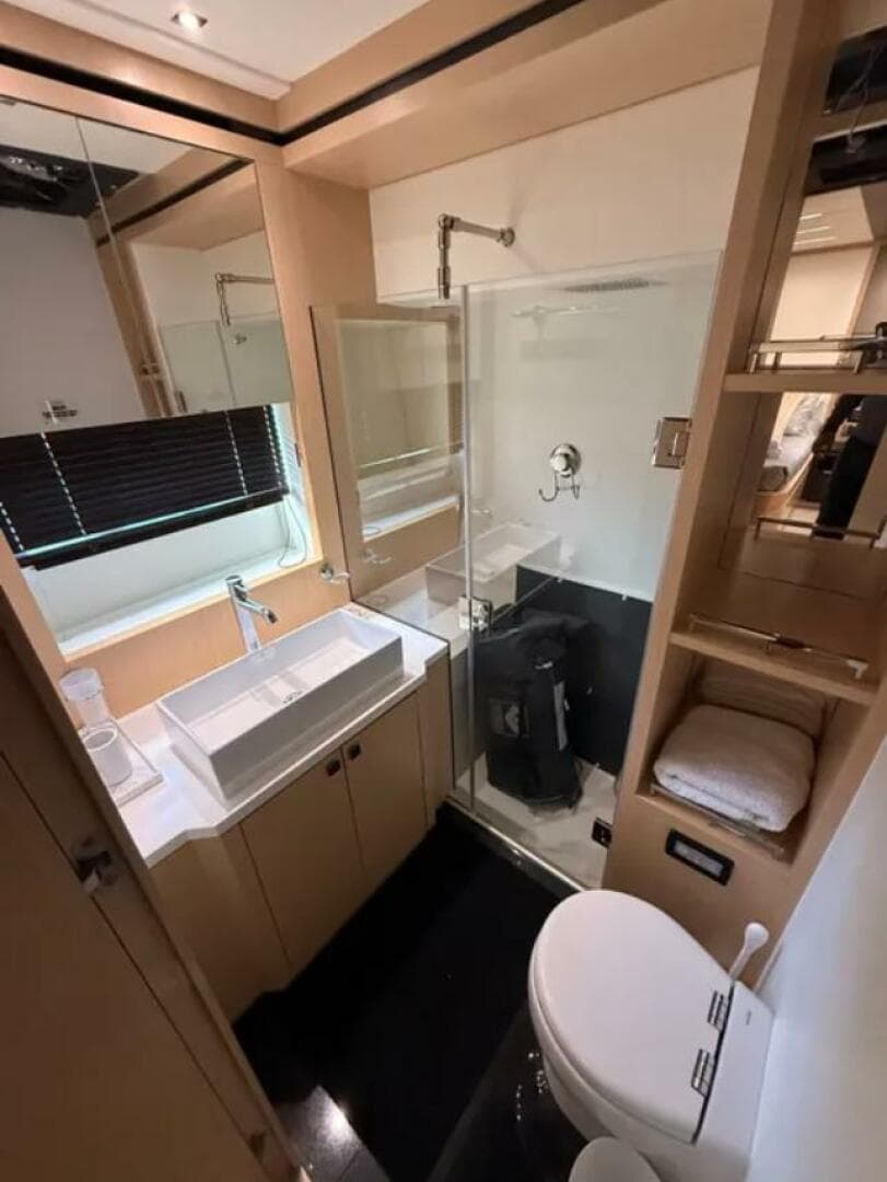 2017 Sunseeker Predator 68 — photo 27