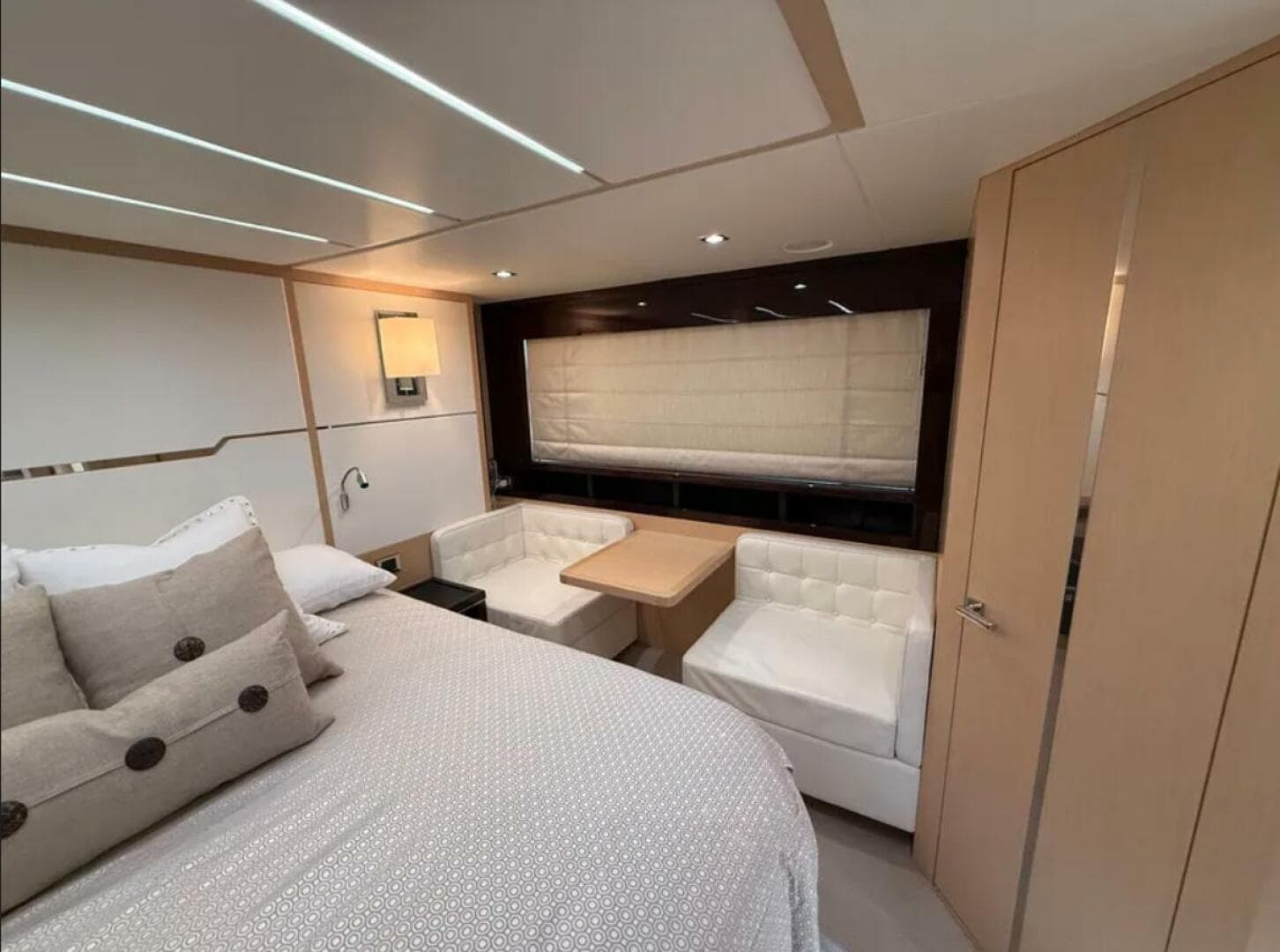 2017 Sunseeker Predator 68 — photo 21