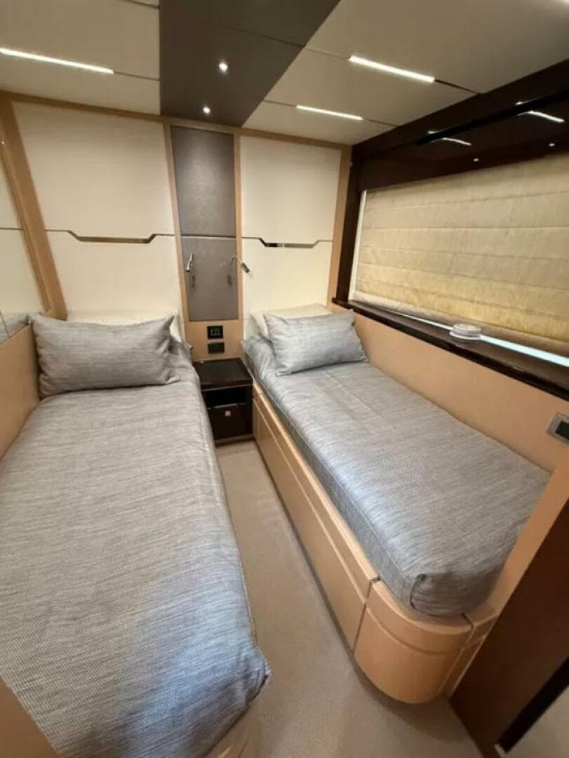 2017 Sunseeker Predator 68 — photo 28