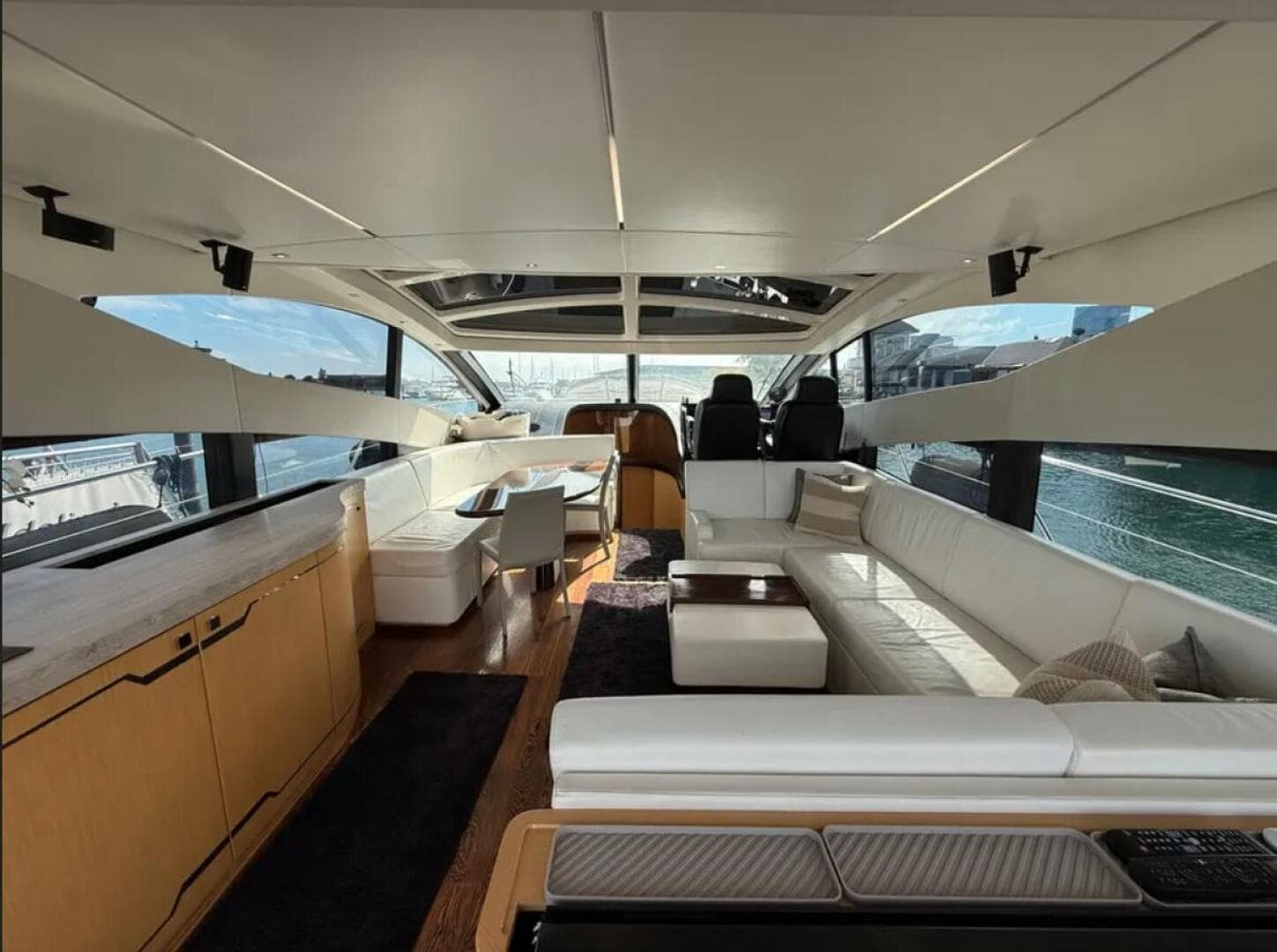 2017 Sunseeker Predator 68 — photo 8