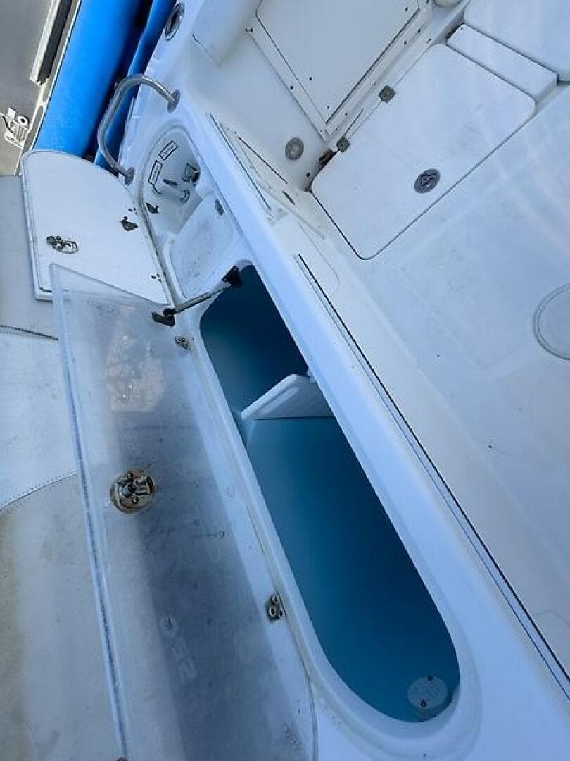 2006 Century 2901 — photo 12