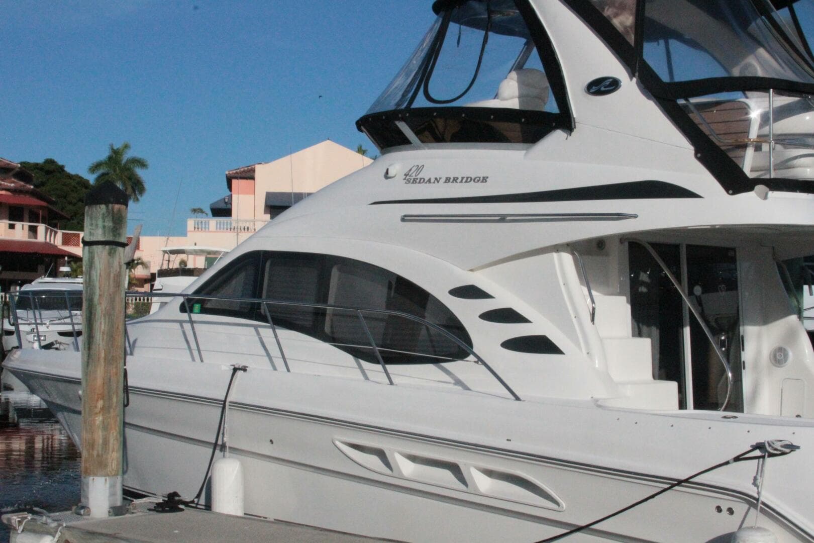 2004 Sea Ray 42 Sedan Bridge — photo 4