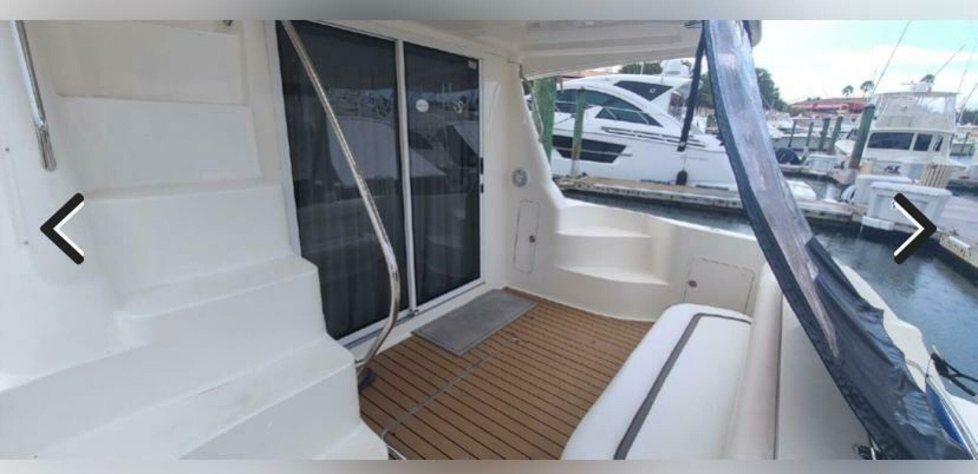 2004 Sea Ray 42 Sedan Bridge — photo 9