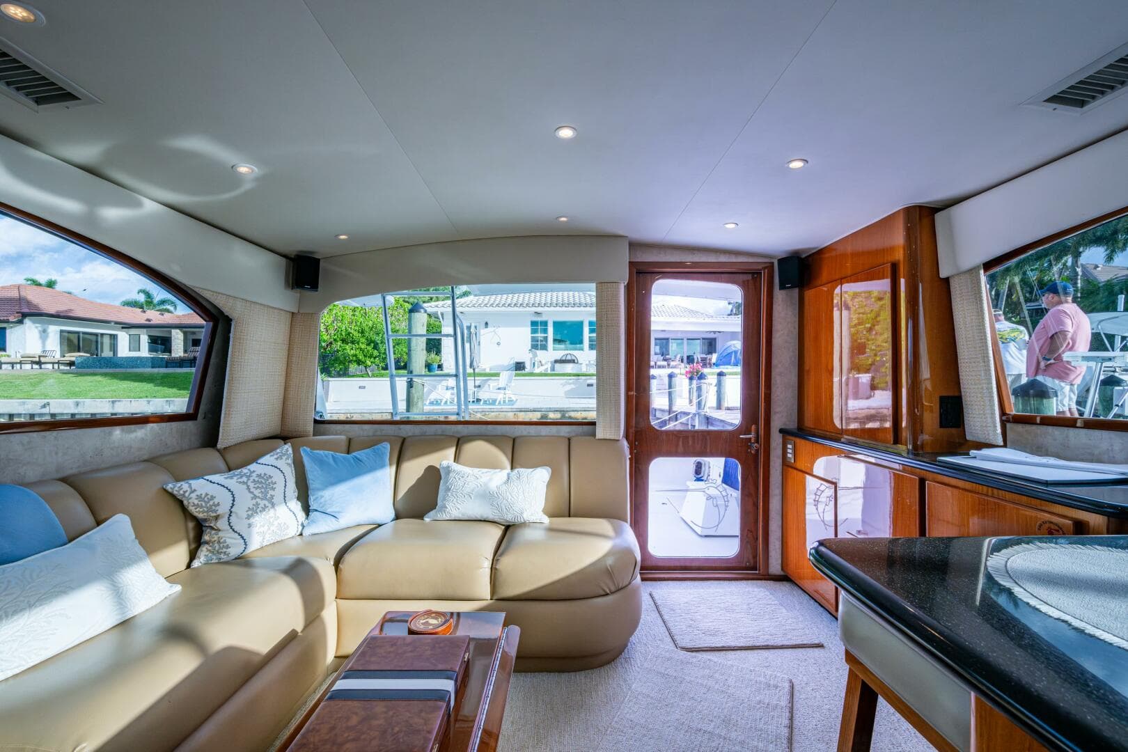 2004 Egg Harbor 43 Sport Fisherman — photo 21