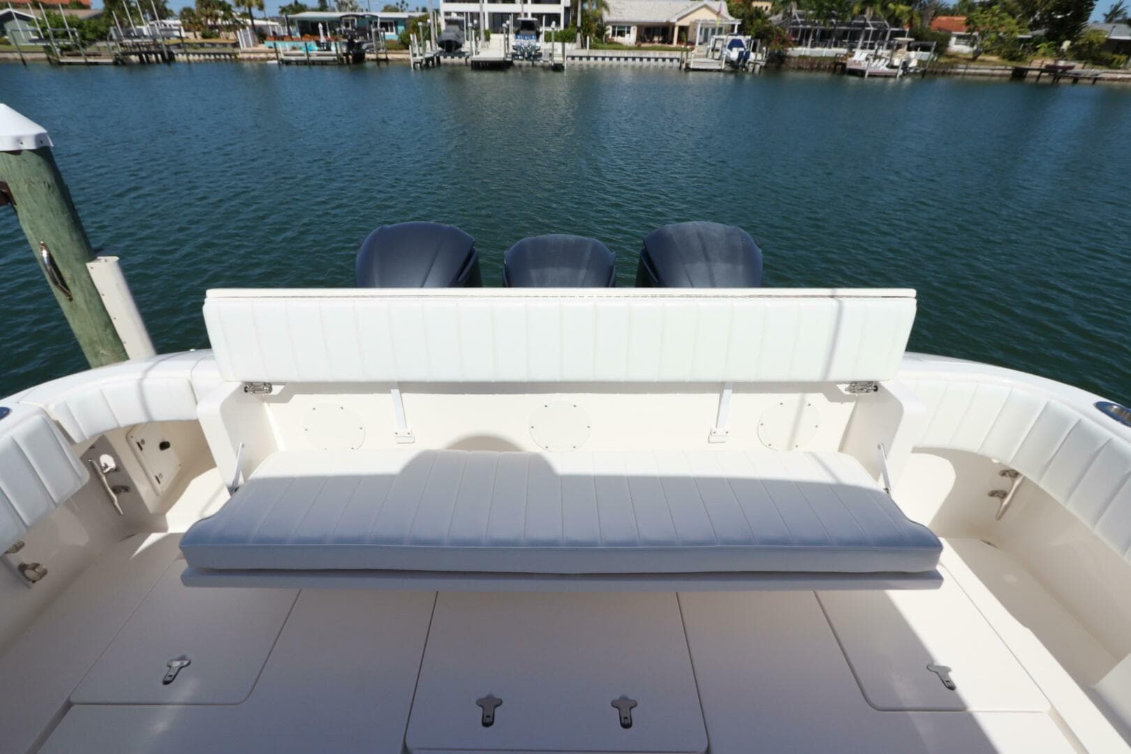 2012 Intrepid 430 Sport Yacht — photo 19