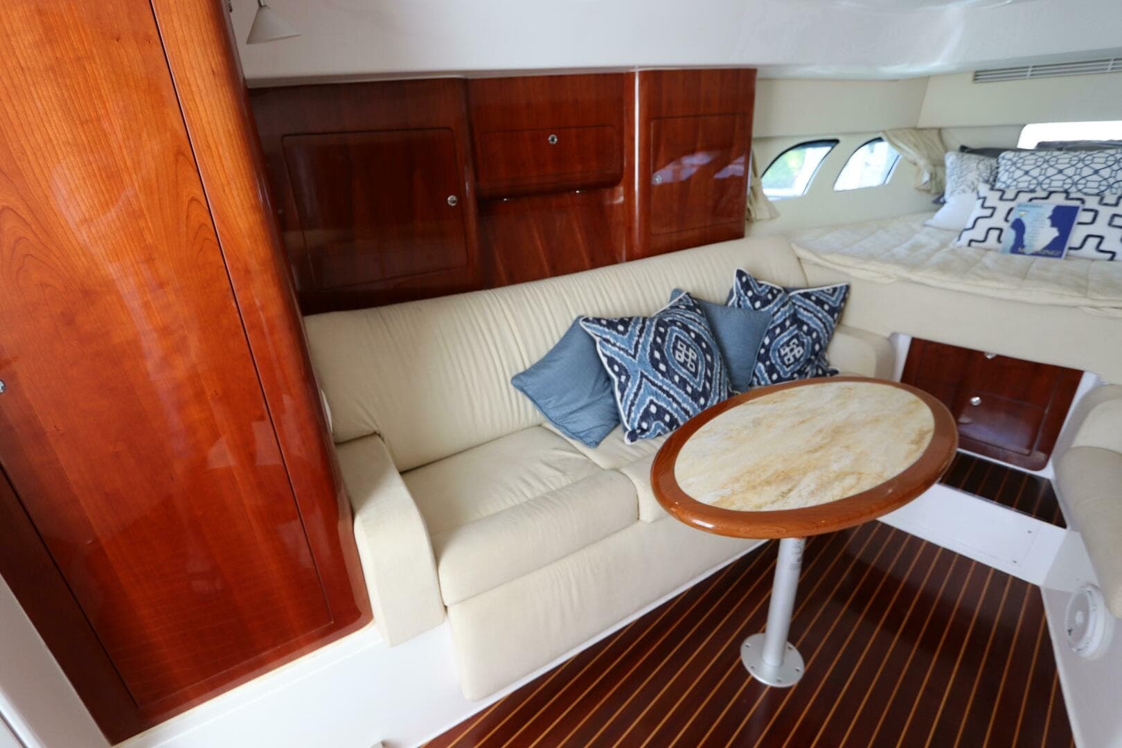 2012 Intrepid 430 Sport Yacht — photo 45