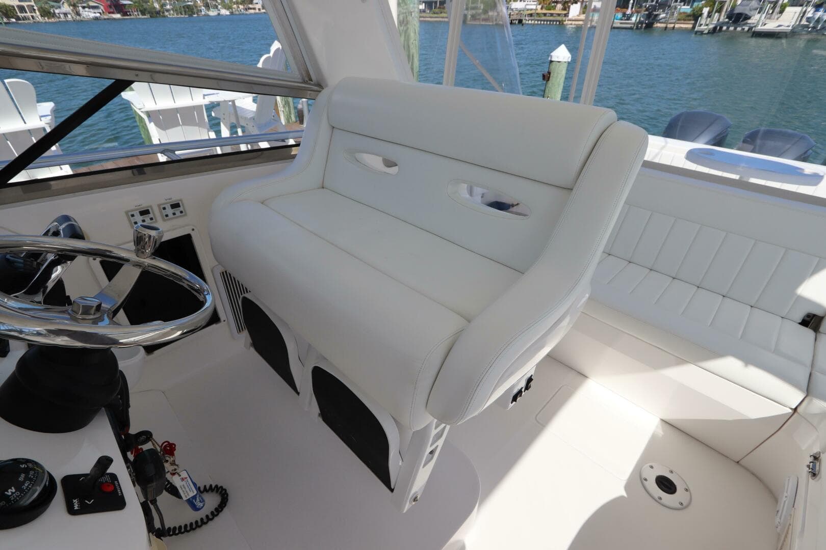 2012 Intrepid 430 Sport Yacht — photo 33