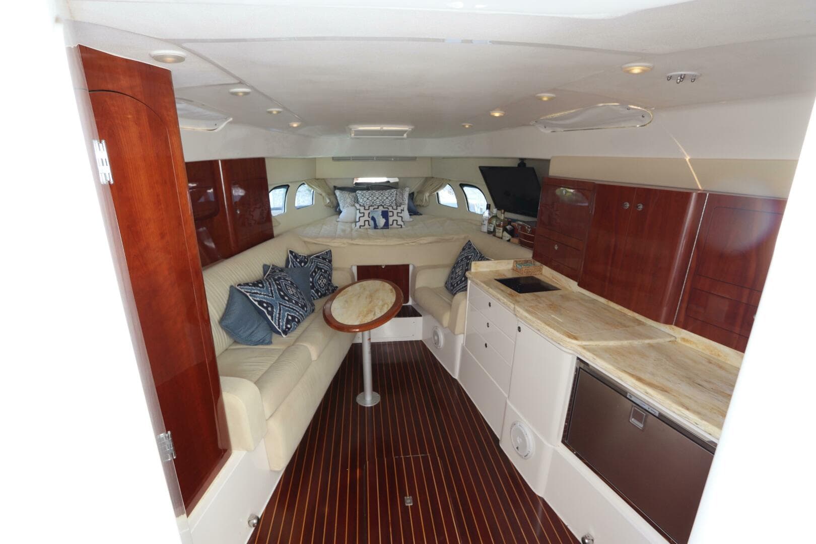 2012 Intrepid 430 Sport Yacht — photo 44