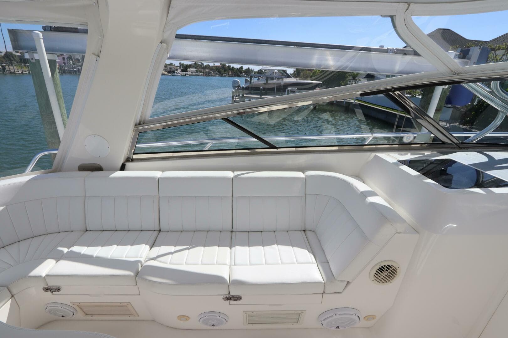 2012 Intrepid 430 Sport Yacht — photo 31