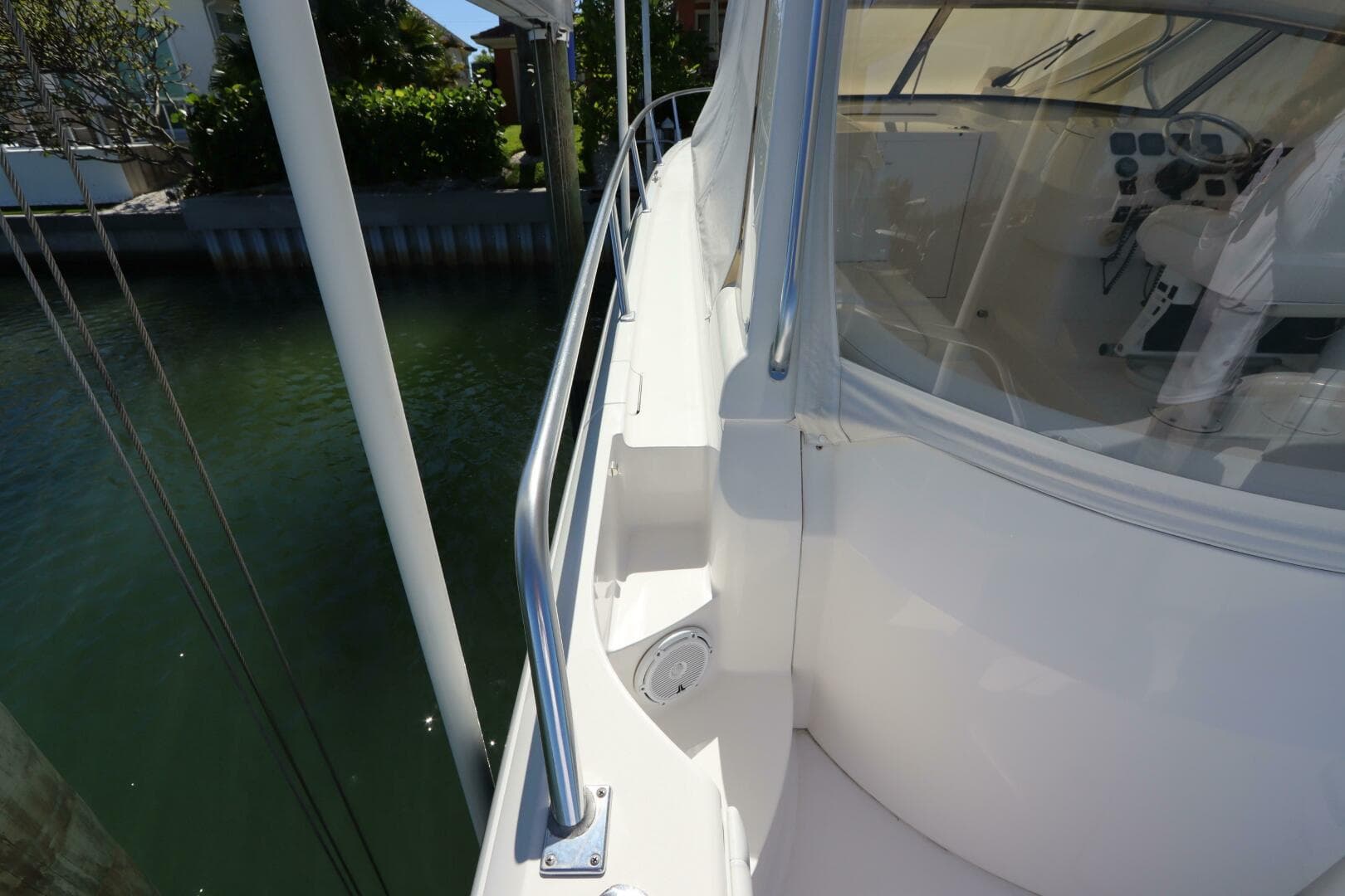 2012 Intrepid 430 Sport Yacht — photo 25