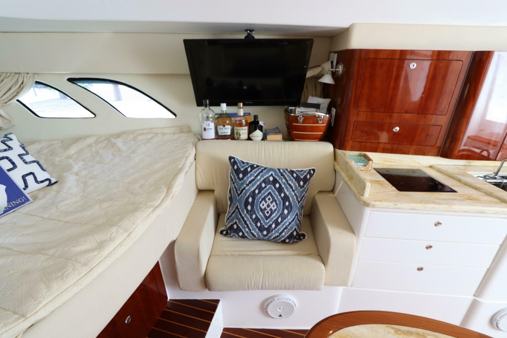 2012 Intrepid 430 Sport Yacht — photo 47