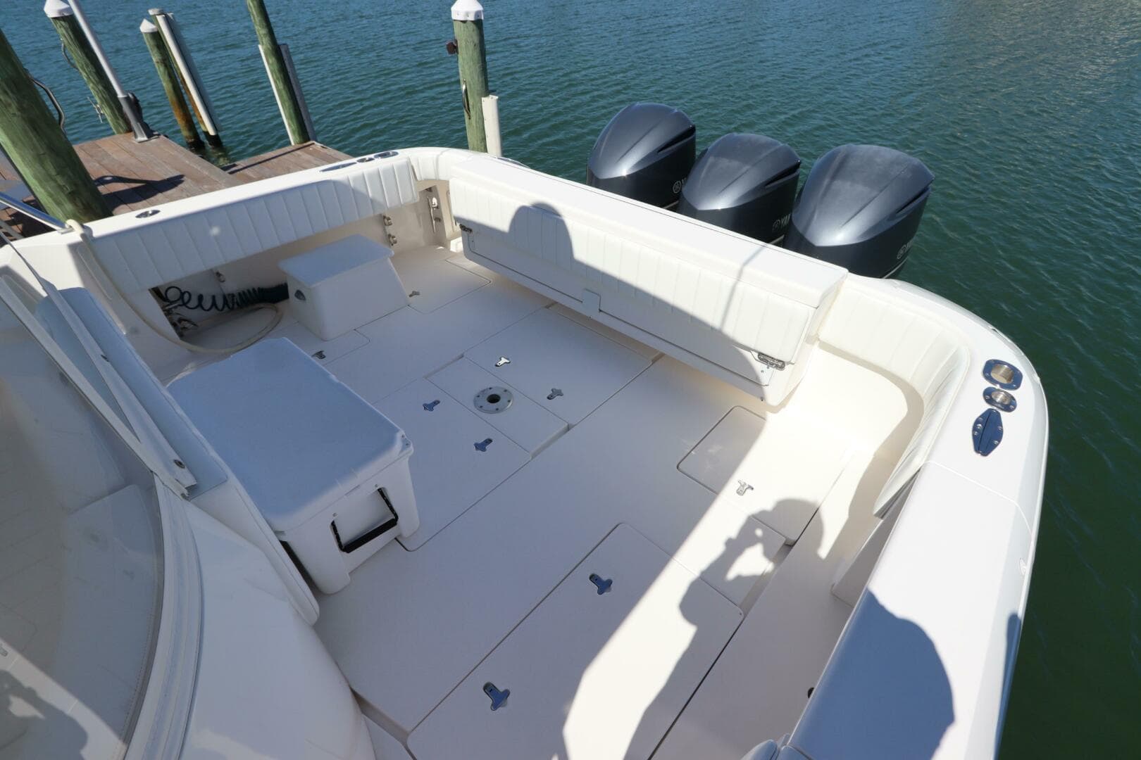 2012 Intrepid 430 Sport Yacht — photo 14