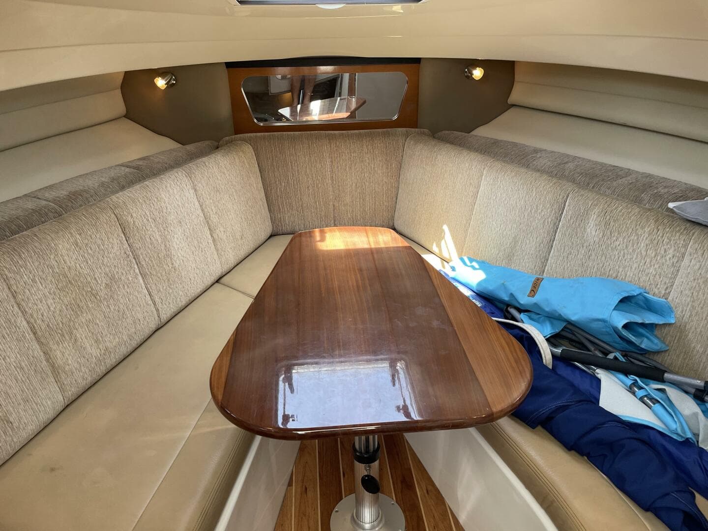 2013 Robalo R305 Walkaround — photo 12