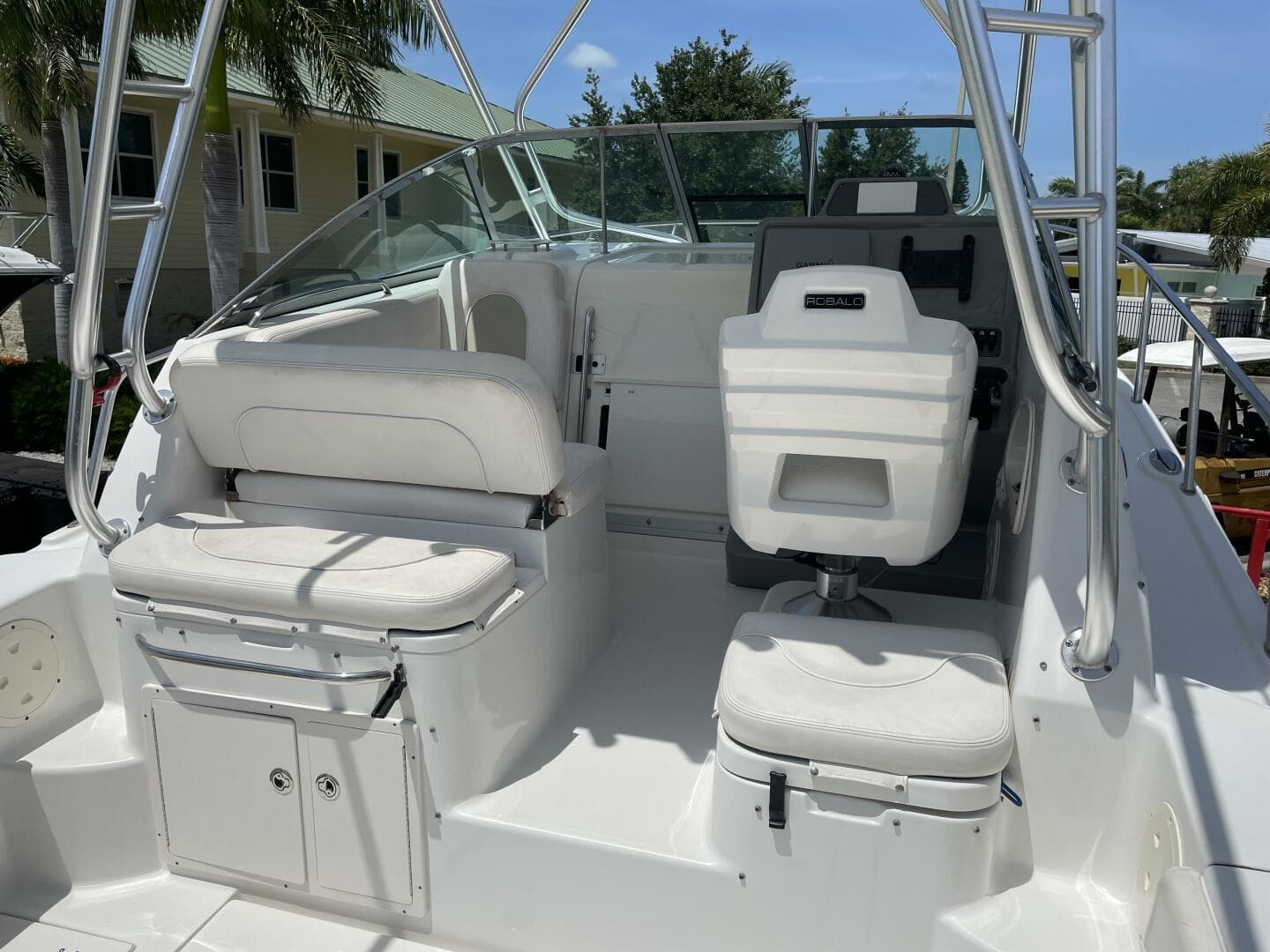 2013 Robalo R305 Walkaround — photo 8