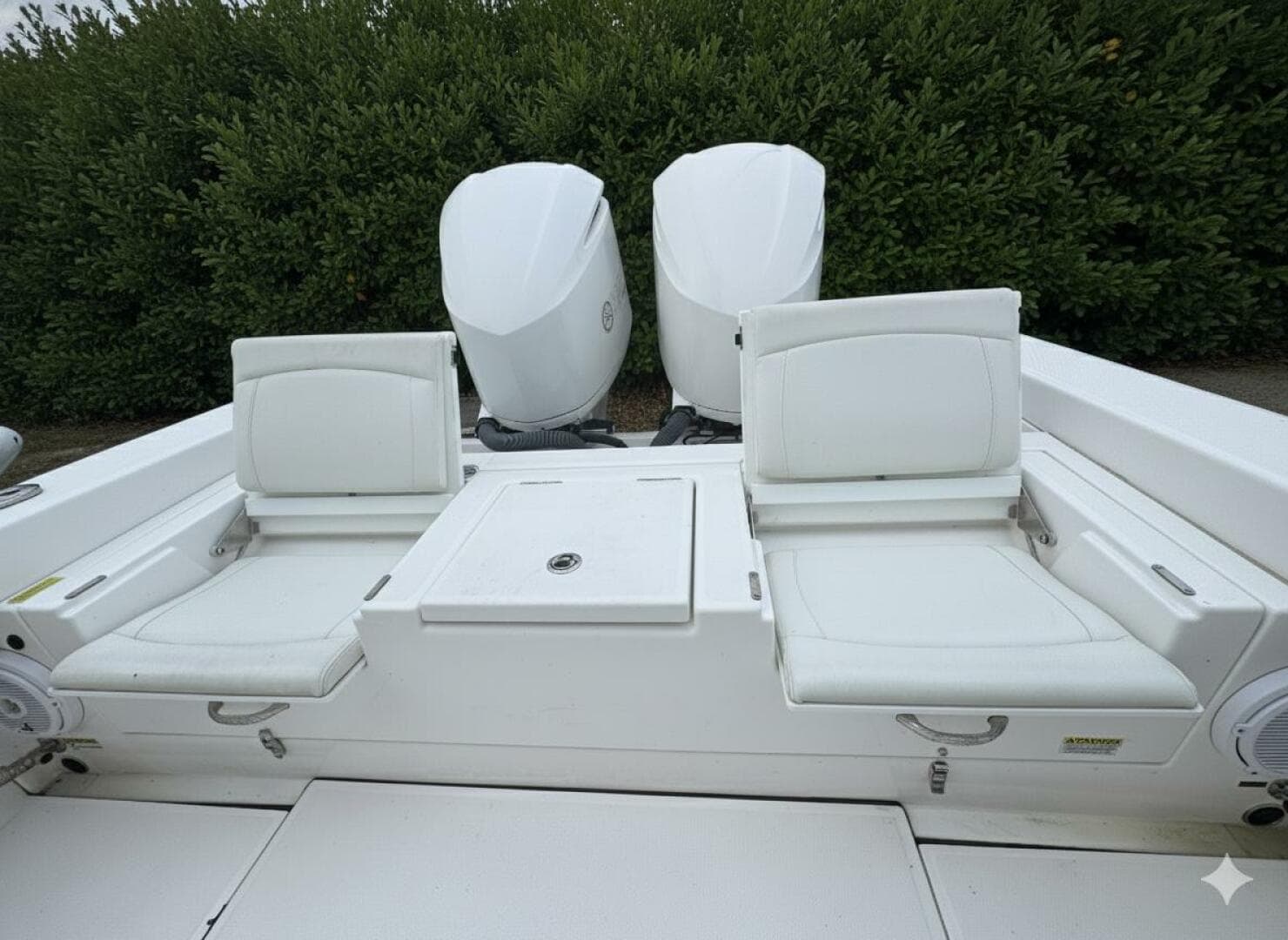 2019 Everglades 273 CC — photo 7