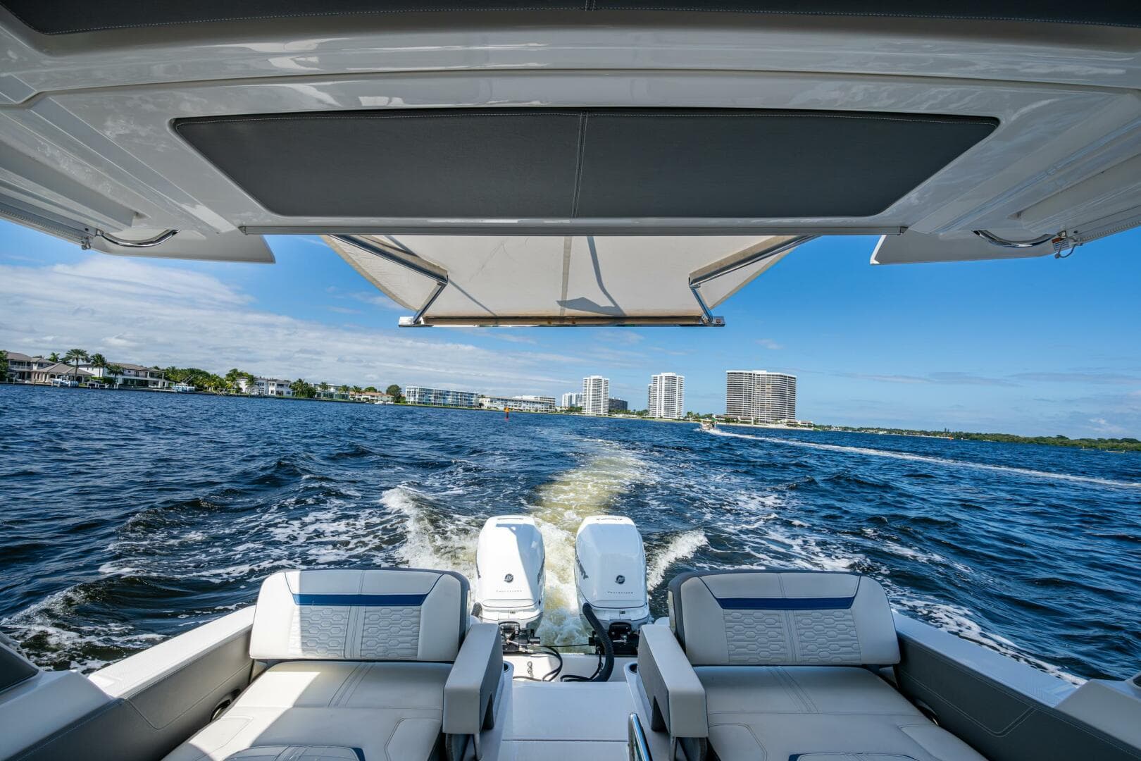 2021 Tiara Yachts 34 LX — photo 16