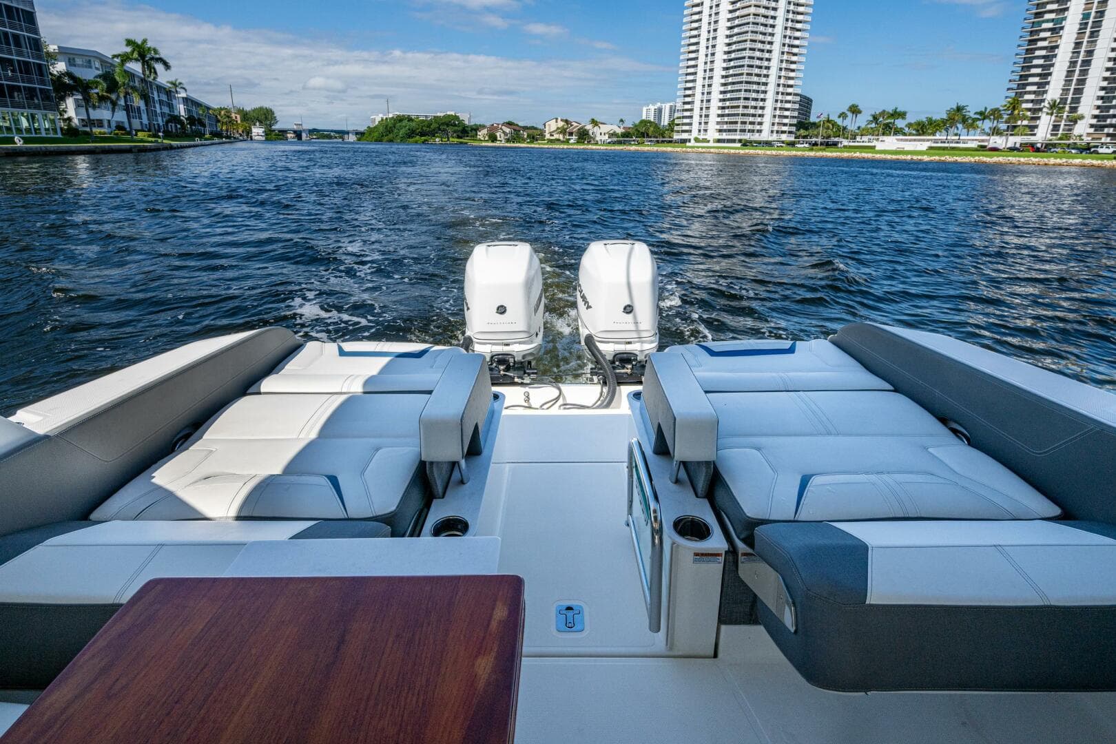 2021 Tiara Yachts 34 LX — photo 12