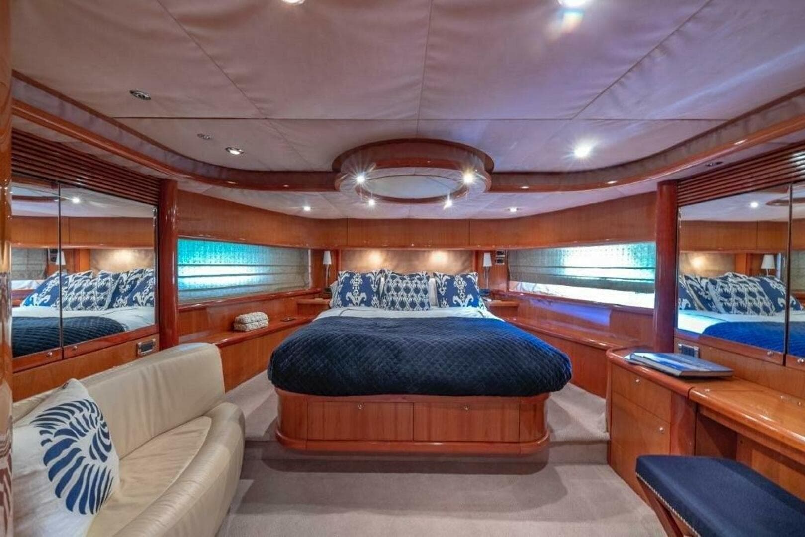 2003 Sunseeker 82 Yacht — photo 10