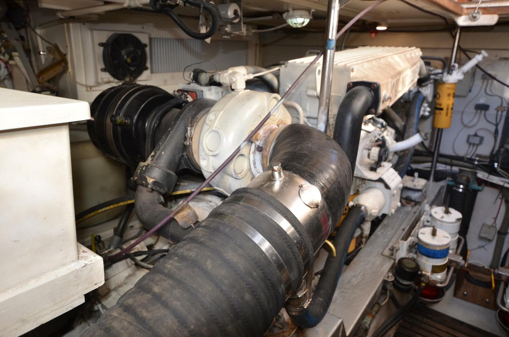 2000 Grand Banks Eastbay HX — photo 42