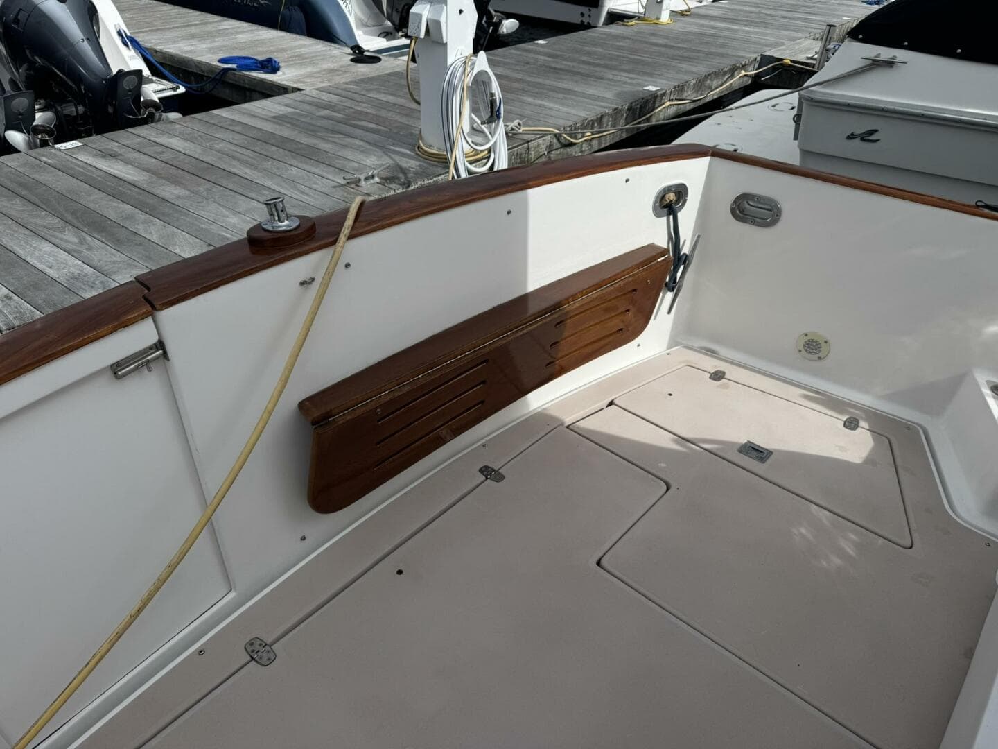 2001 Legacy Yachts Express — photo 20