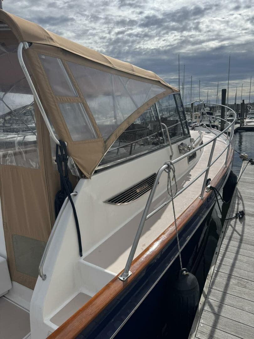 2001 Legacy Yachts Express — photo 3