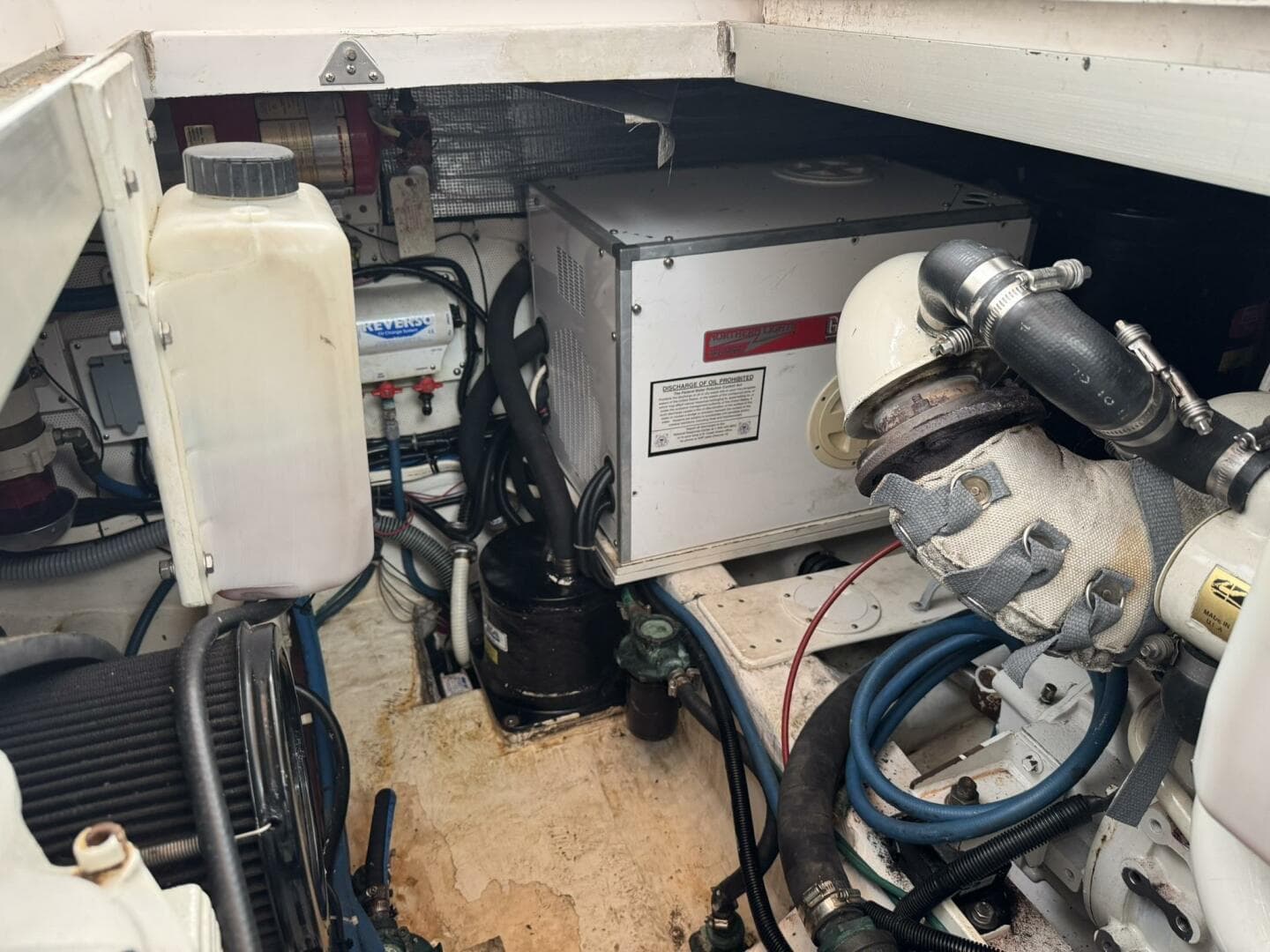 2001 Legacy Yachts Express — photo 50