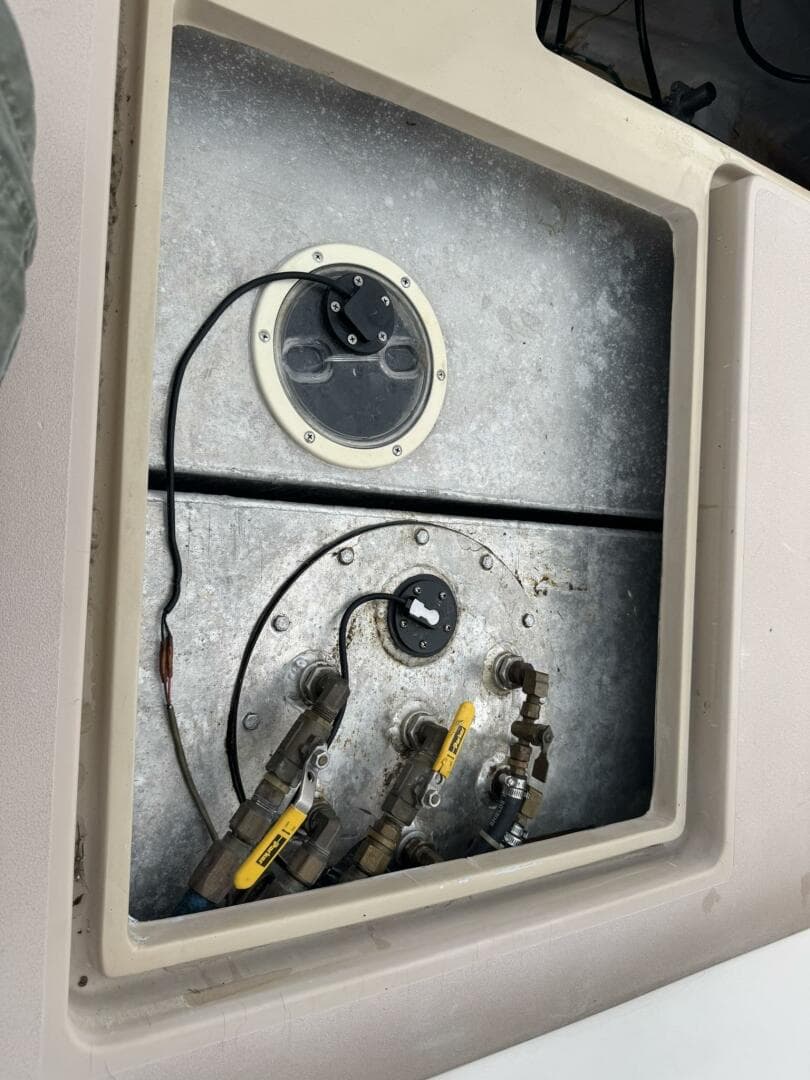 2001 Legacy Yachts Express — photo 10